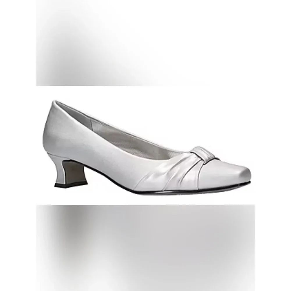 (D-4734) Easy Street Waive Pumps Sz 6.5W (WIDE)